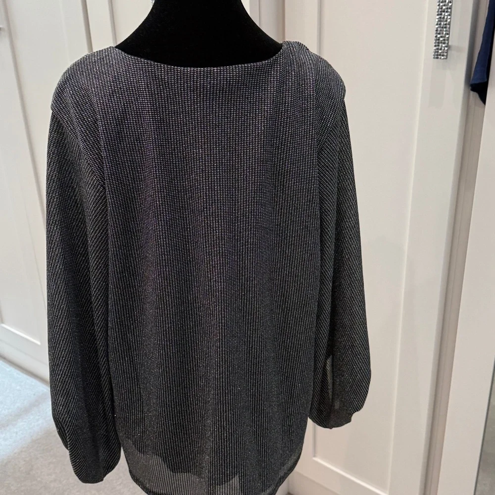 V-Neck Metallic Top - Picture 2 of 3